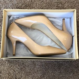 Michael Kors Flex Mid Pump Size 6.5